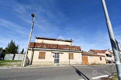 CASA INDIPENDENTE A CORIANO