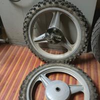 cerchi da 14 con gomme Michelin cross