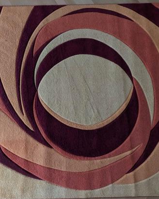 Tappeto moderno a spirale bordeaux arancio