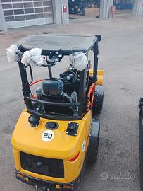 Pala Gommata Compatta SDLG L902H - Disponibile per