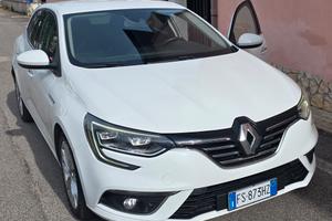 Renault MEGANE IV 1.5 Blue