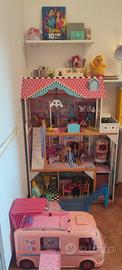 Villa/casa di Barbie con camper