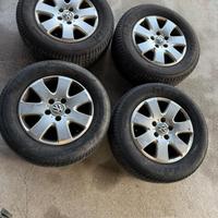 Cerchi 16 con gomme 235 60 16 invernali per vw t5