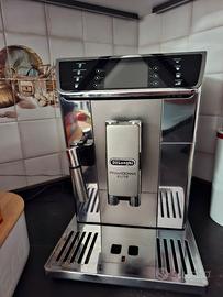 macchina caffè superautomatica Delonghi 