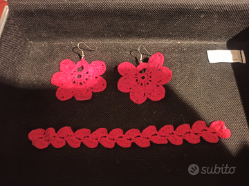 Set orecchini e bracciale
