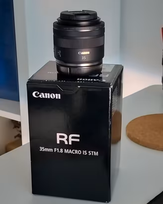 Canon RF 35 mm f 1.8 Macro