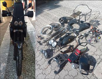 Africa Twin XRV 750 RD07a dd 1999 allestita racing