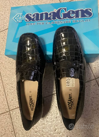 Scarpe in vernice Sanagens
