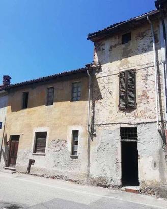 Immobile in asta di 124 m² con 3 locali e box auto