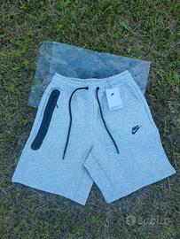Nike Tech Fleece pantaloncini grigio  taglie S/M