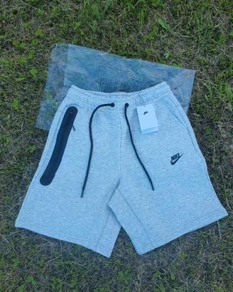 Nike Tech Fleece pantaloncini grigio  taglie S/M