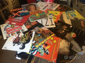 700 dischi vinile LP 33 giri e 45 giri
