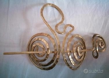 Magnifico fermaglio artigianale vintage