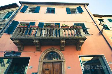 Camere e appartamenti per turisti a 25