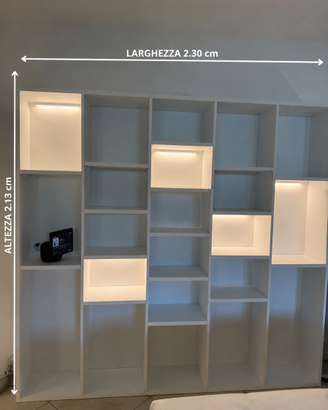 Librerie  scaffalature moderne su misura con Led