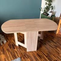 Tavolo da pranzo moderno in legno