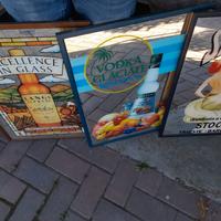 quadro a specchio bar Stock Brandy