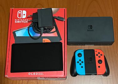 Nintendo Switch OLED + 3 giochi