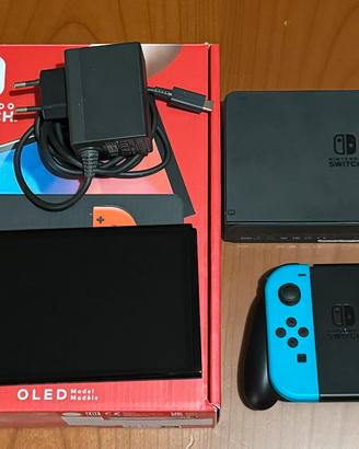 Nintendo Switch OLED + 3 giochi