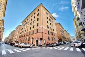 3 LOCALI A GENOVA