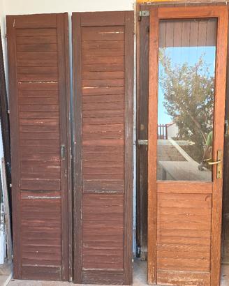 Porta completa di persiana 
