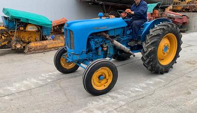 Landini R 4000 con sollevatore,visibile zona Forlì