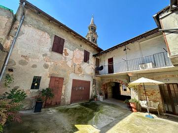 CASA DI CORTE A PIZZIGHETTONE