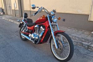 Suzuki intruder 800