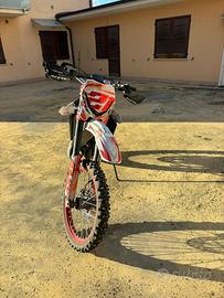 Husqvarna wr 125 2T 2006