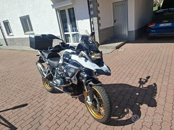 BMW R 1250 GS solo 14320 km!