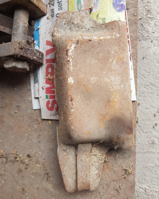 Sovrappattini in metallo Fiat 605 C