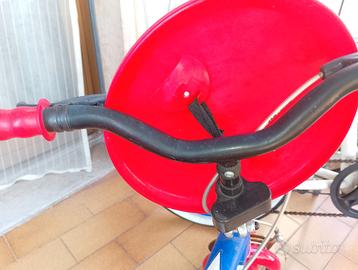 Bicicletta Capitan America con rotelle
