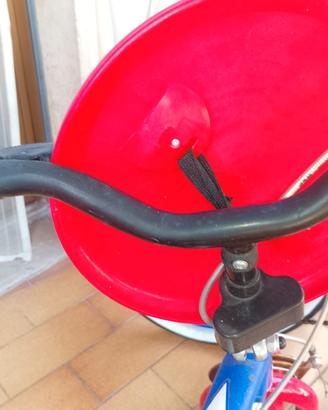 Bicicletta Capitan America con rotelle