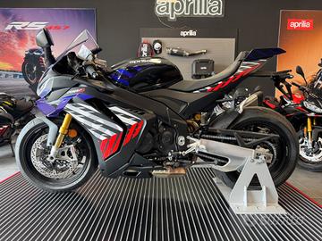 Aprilia RSV4 Factory