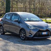 Toyota Yaris 1.5 Hybrid 5 porte Business 2018-E6 A