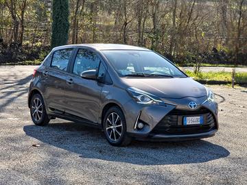 Toyota Yaris 1.5 Hybrid 5 porte Business 2018-E6 A