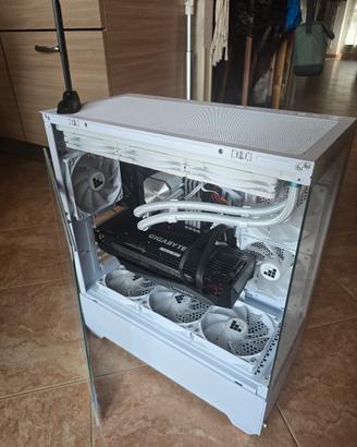 ROG B650E-E AMD 9950x 128gb ddr5 Kingston fury