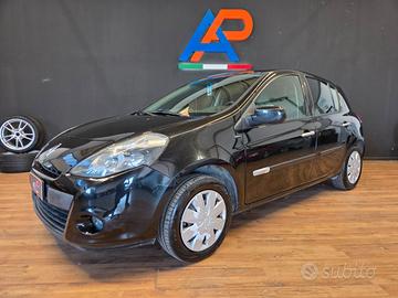 Renault Clio 5 Porte Clio 5p 1.2 tce Yahoo! 100cv