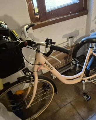 bicicletta da donna rosa 