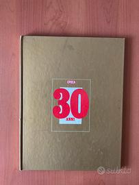 Libro Vintage "Epoca 30 Anni" Mondadori 1980