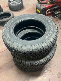 Gomme 215/70 r16
