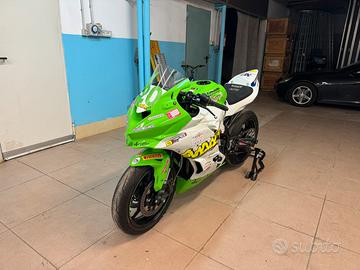 Kawasaki ninja zx4-rr pronto pista CIV