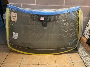 Parabrezza LR114260 RANGE ROVER VELAR 5DSUV L560 2