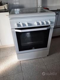 fornello a gas con forno