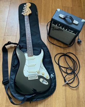 Kit chitarra Squier Stratocaster