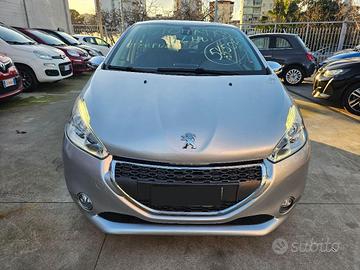PEUGEOT 208 automatica 1.4HDI ALLURE