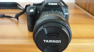 macchina fotografica,  flash e borsa porta macchi