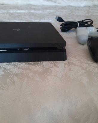 play station 4 slim