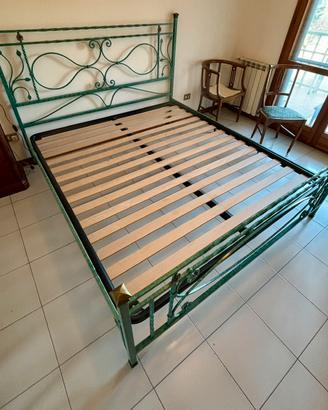 Letto matrimoniale in ferro battuto + rete a doghe