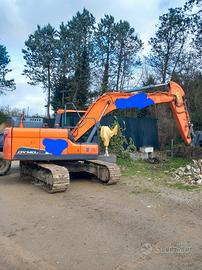 escavatore doosan 140 lc